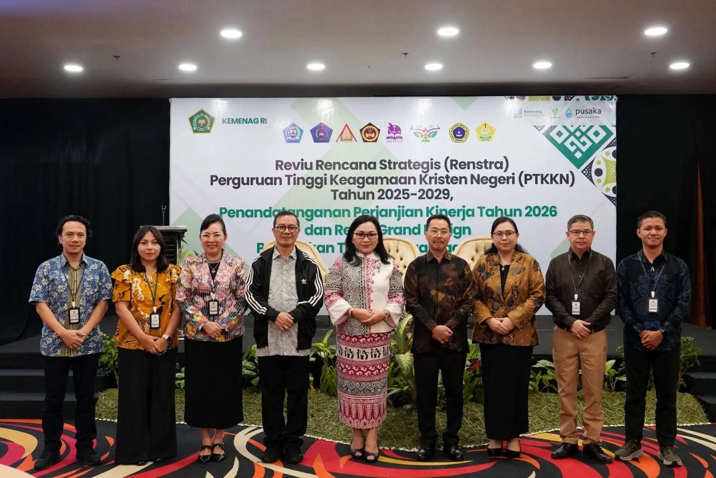 IAKN Manado Ikut Serta dalam Reviu Renstra PTKKN 2025–2029 dan Penandatanganan Perjanjian Kinerja di Makassar